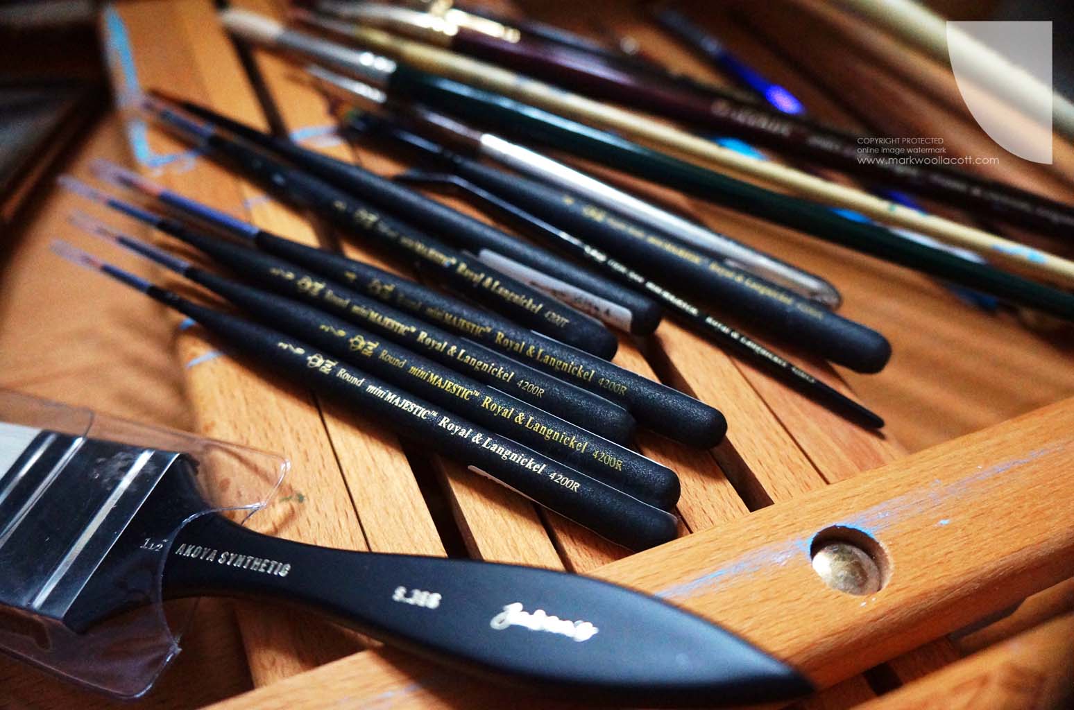 Mini Majestic Royal and Langnickel round artist brushes